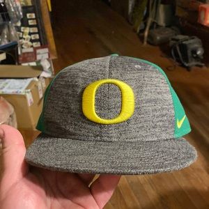 Used In very good condition snap back no issues or flaws